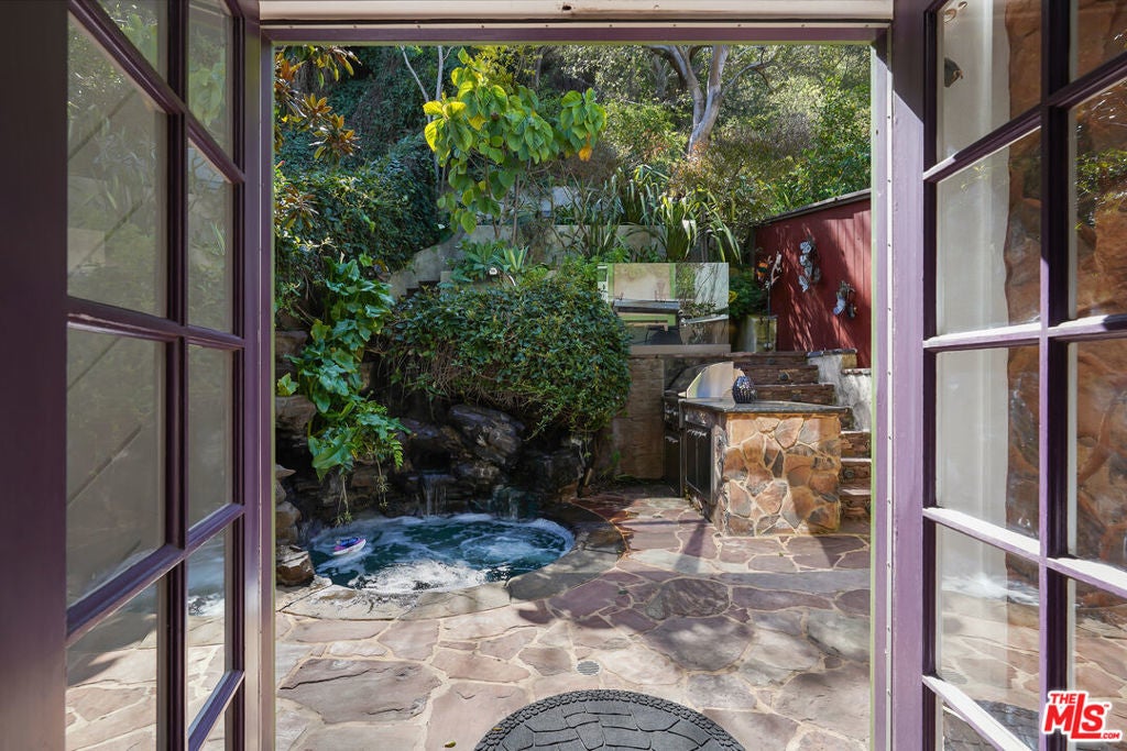 Photo of Listing #25509725