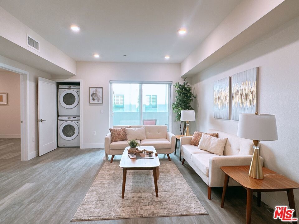 Photo of Listing #25510195