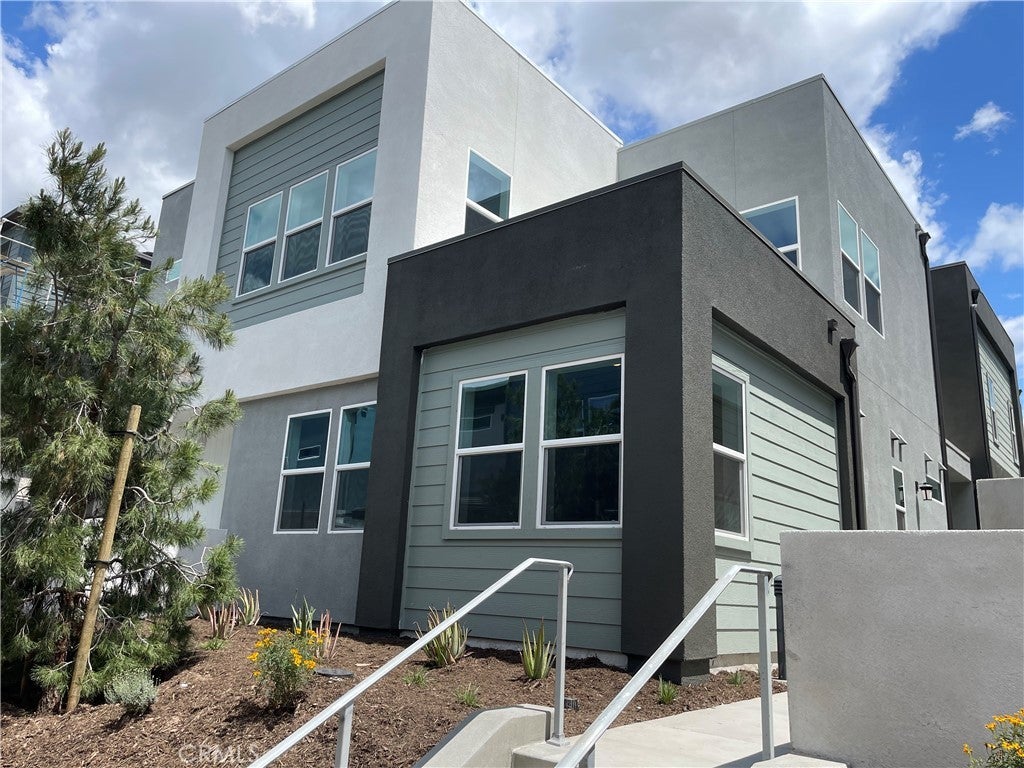 Photo of Listing #OC25054666