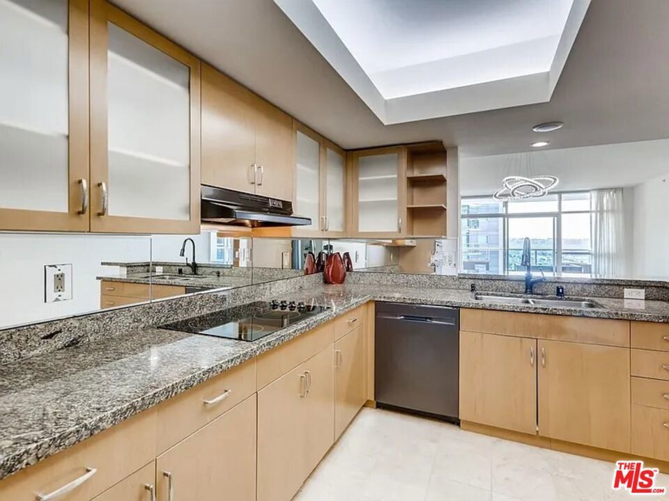 Photo of Listing #25510633