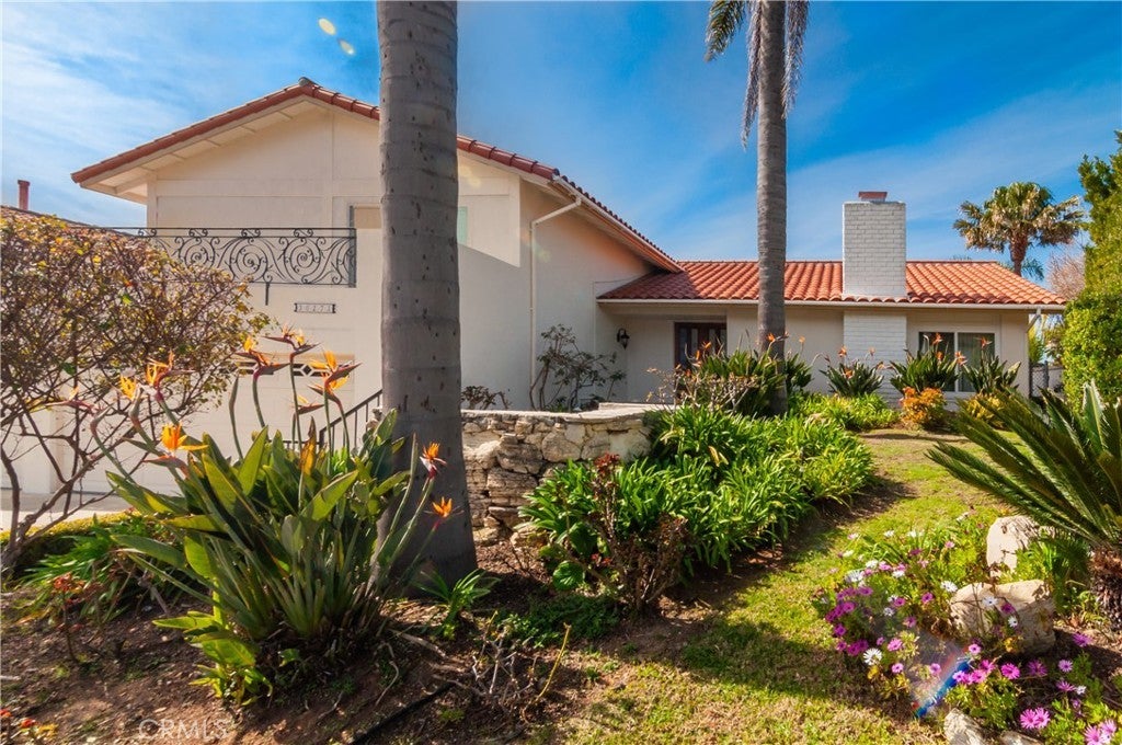 Photo of Listing #PV25053579