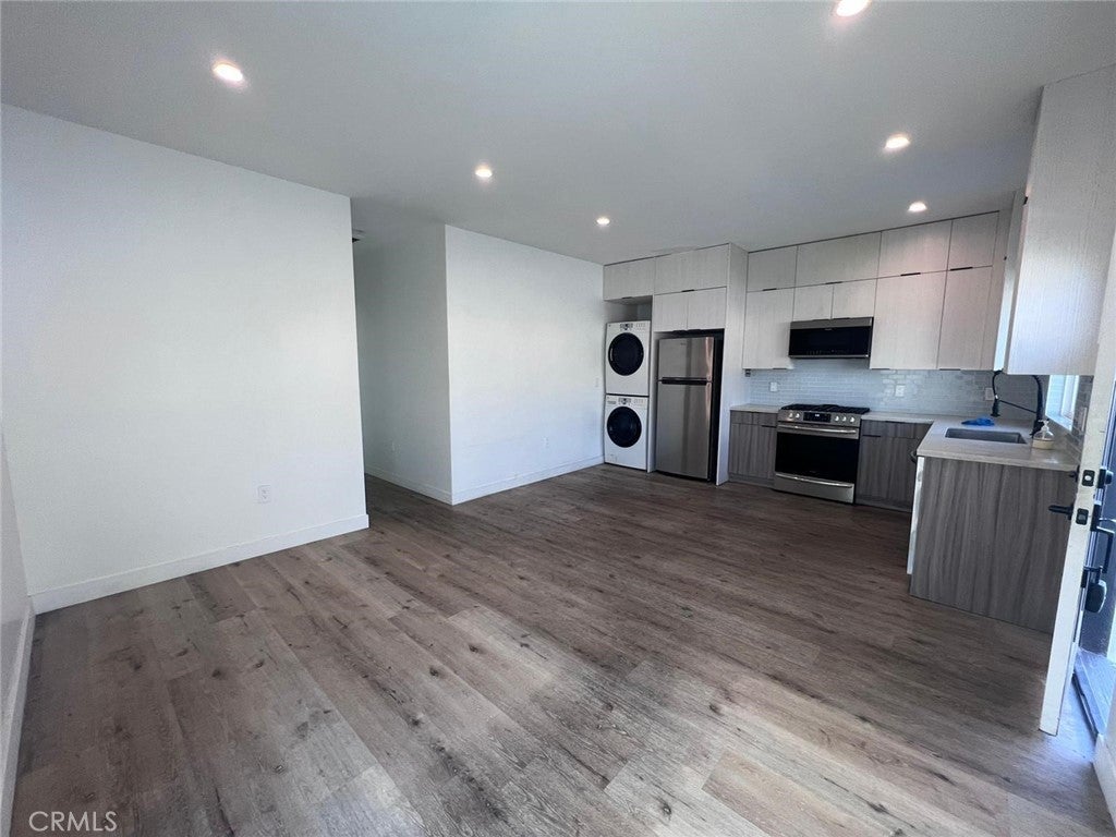 Photo of Listing #SR25056073