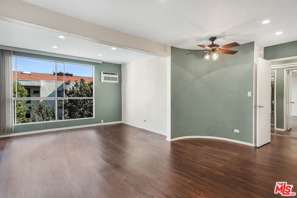 Photo of Listing #25510261