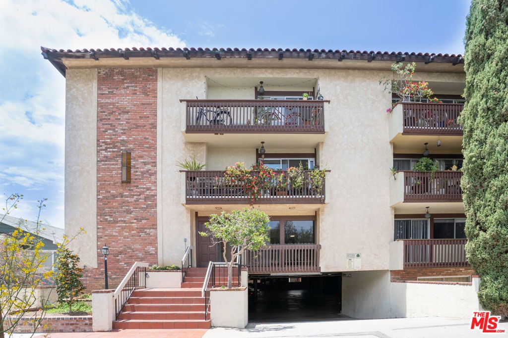 Photo of Listing #25511655