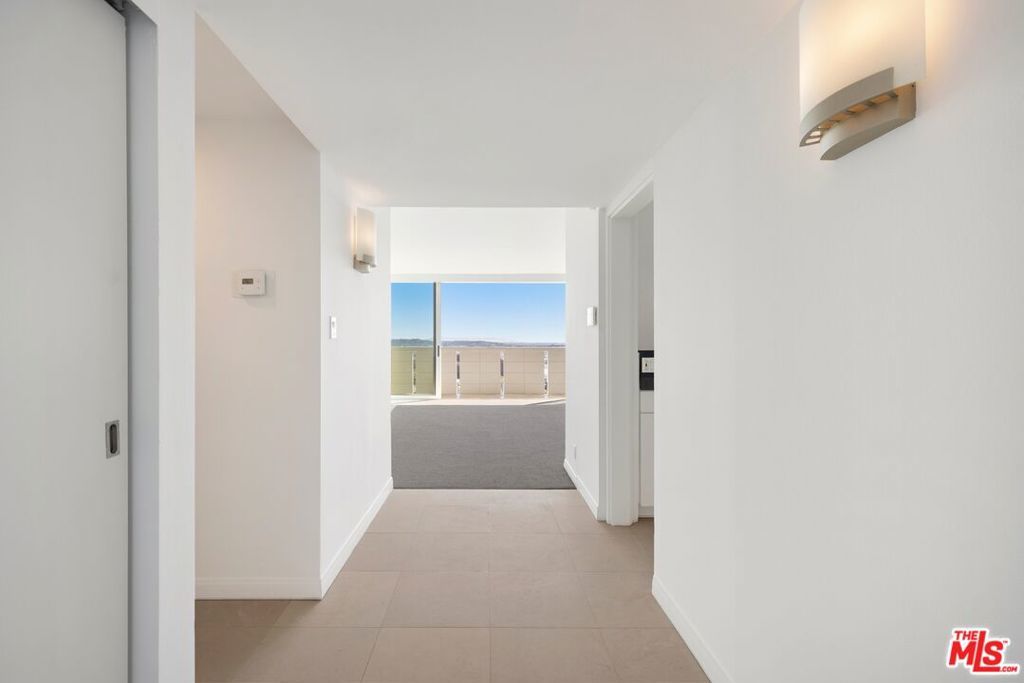 Photo of Listing #25511921