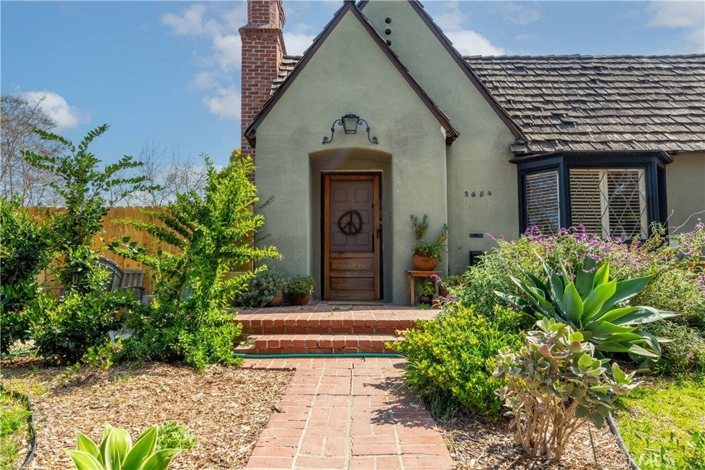 Photo of Listing #PW25056905