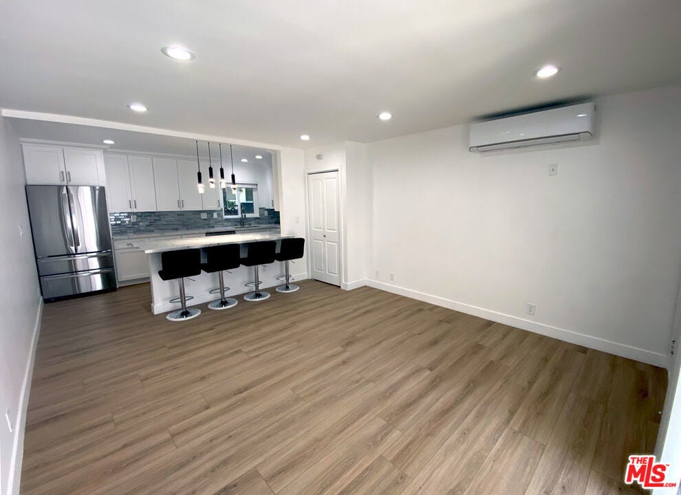 Photo of Listing #25511871