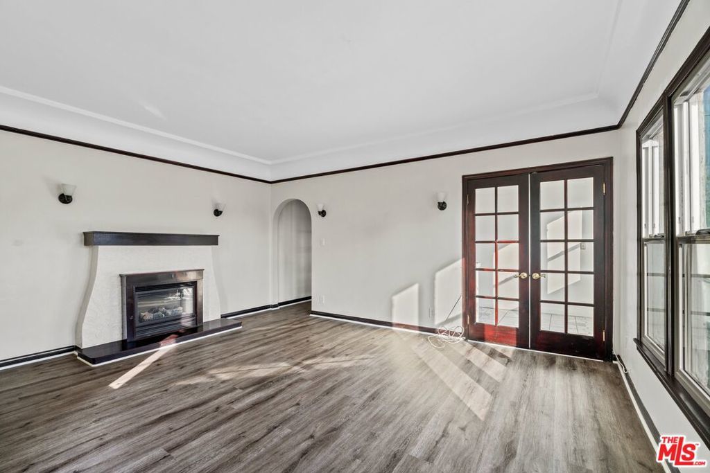 Photo of Listing #25512509