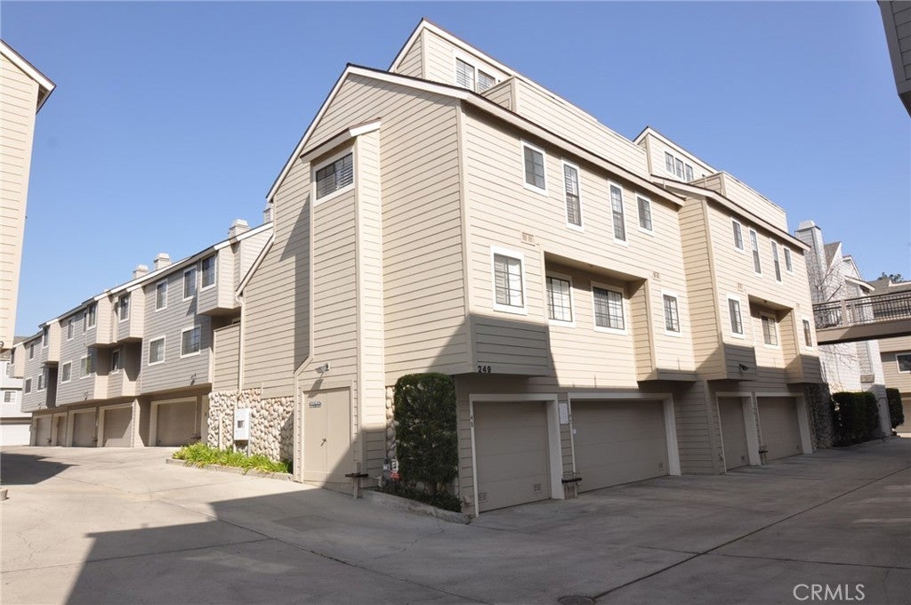 Photo of Listing #WS25058777