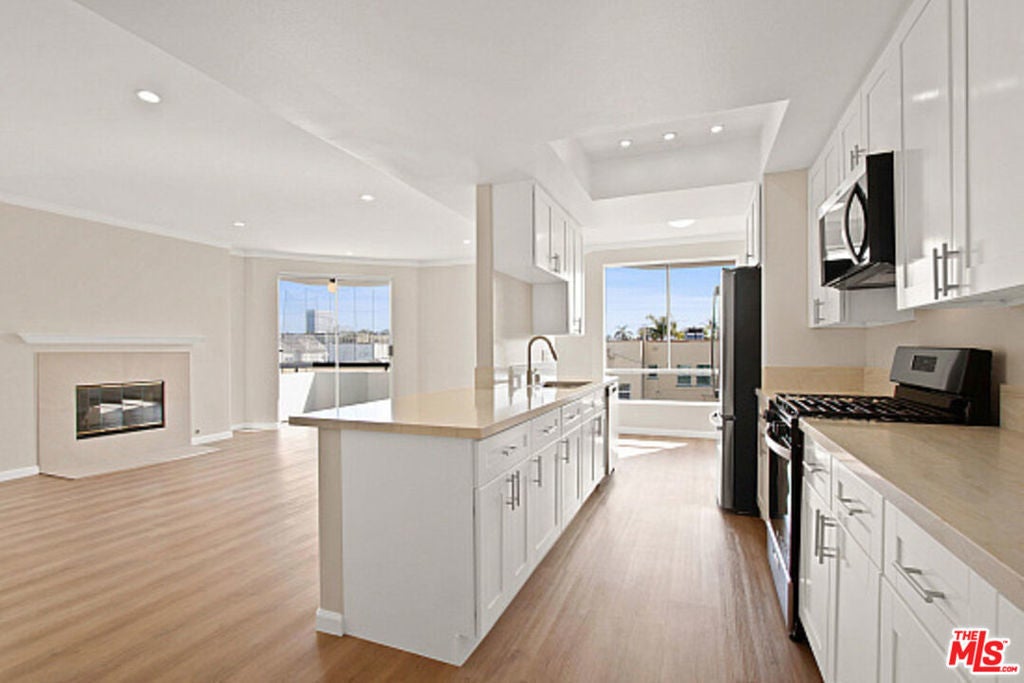 Photo of Listing #25511547