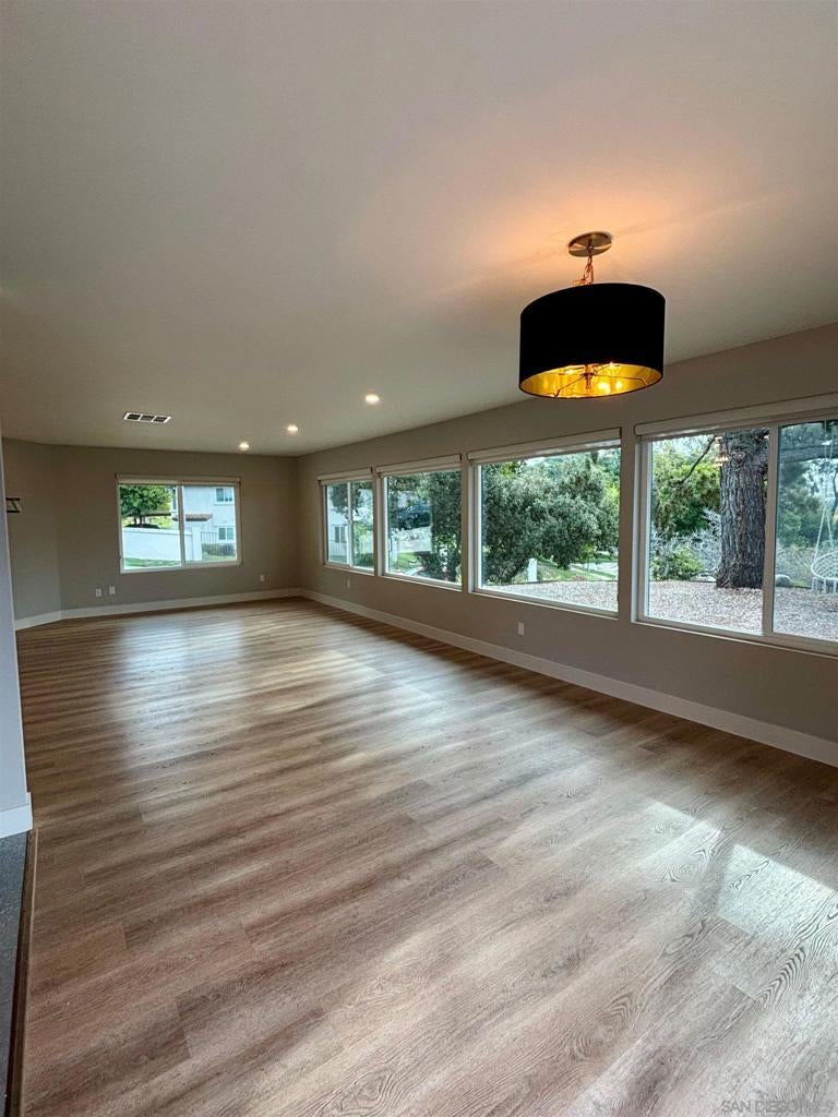 Photo of Listing #250021789SD