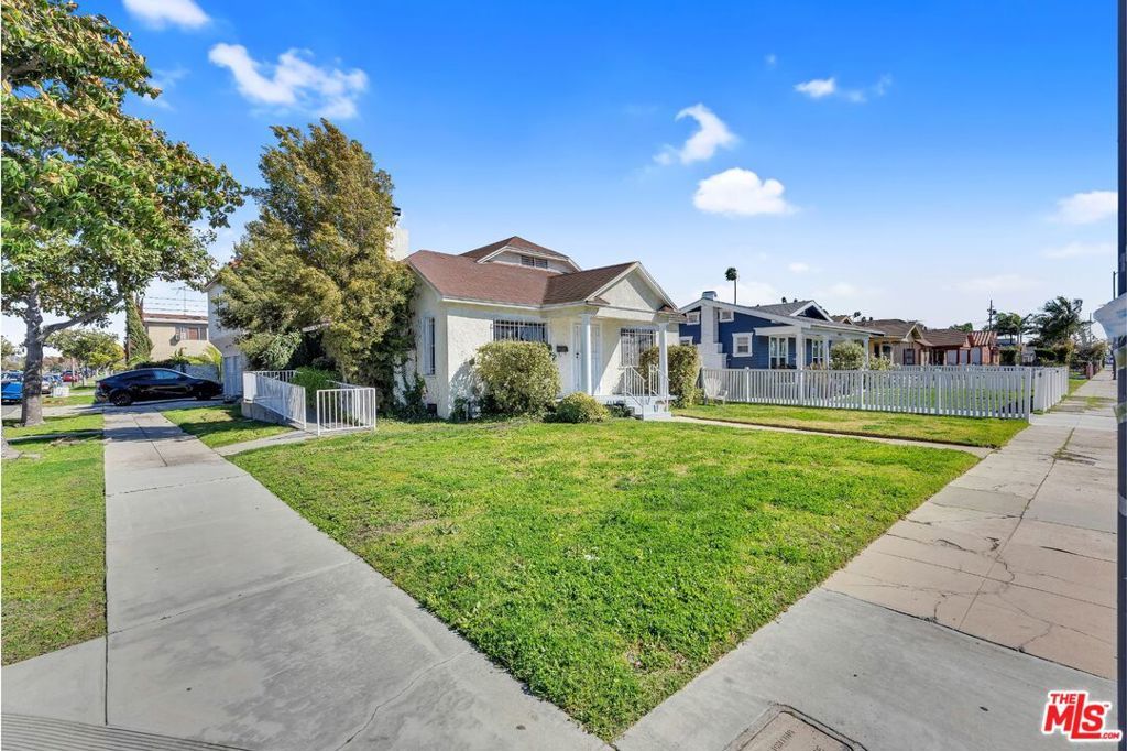 Photo of Listing #25513233