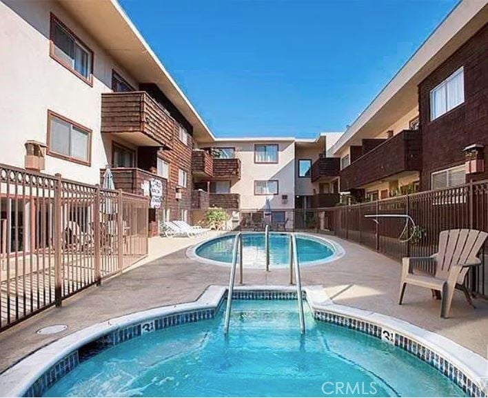 Photo of Listing #IV25060976