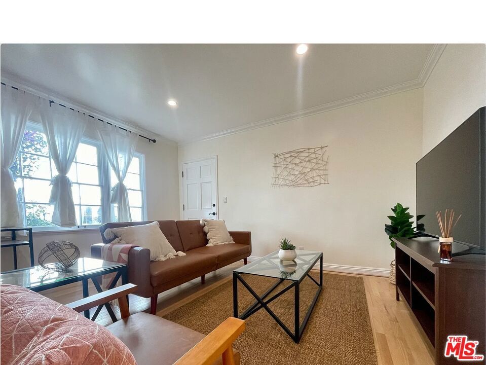 Photo of Listing #25514359