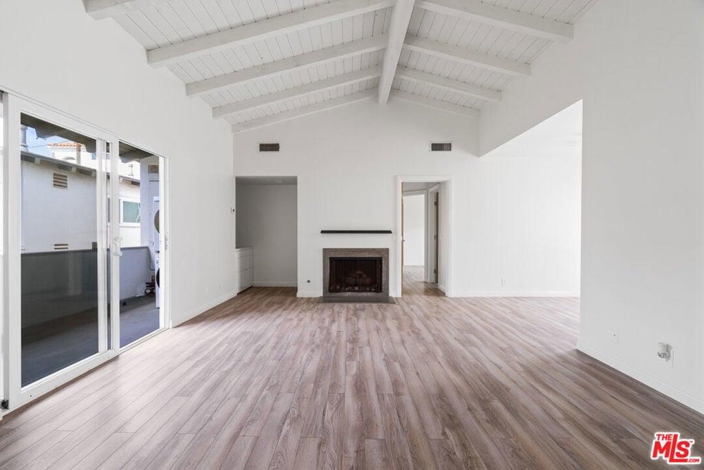 Photo of Listing #25509535