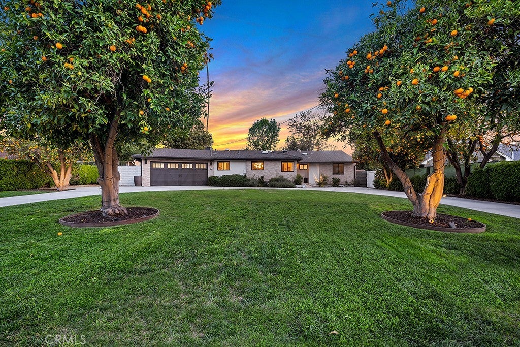 Photo of Listing #SR25061682