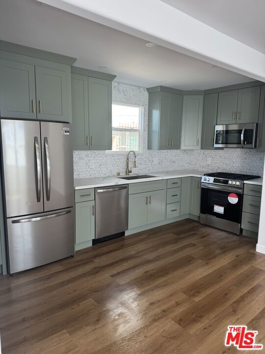 Photo of Listing #25513775