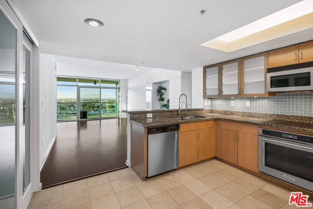 Photo of Listing #25514973