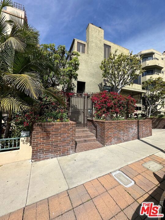 Photo of Listing #25514759