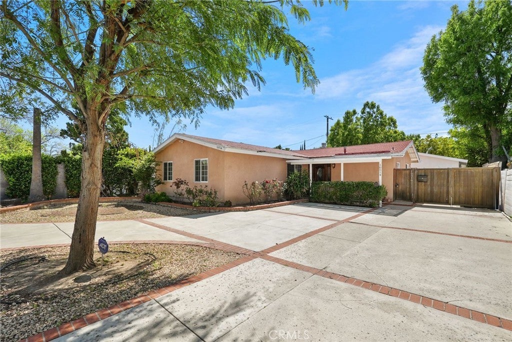 Photo of Listing #SR25060757