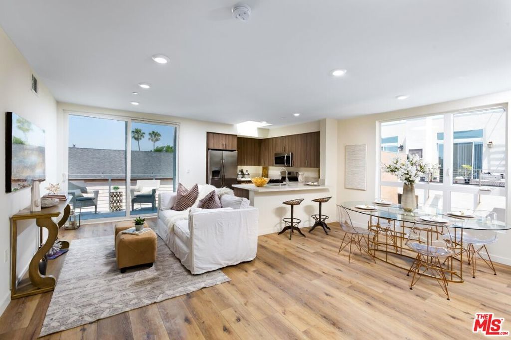 Photo of Listing #25515307