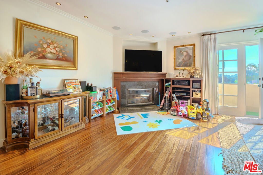 Photo of Listing #25514527