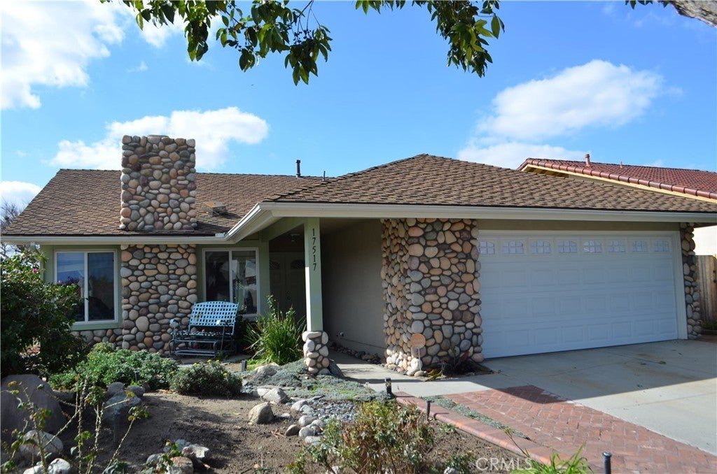 Photo of Listing #RS25063918