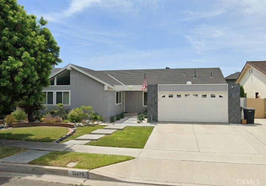 Photo of Listing #RS25063574