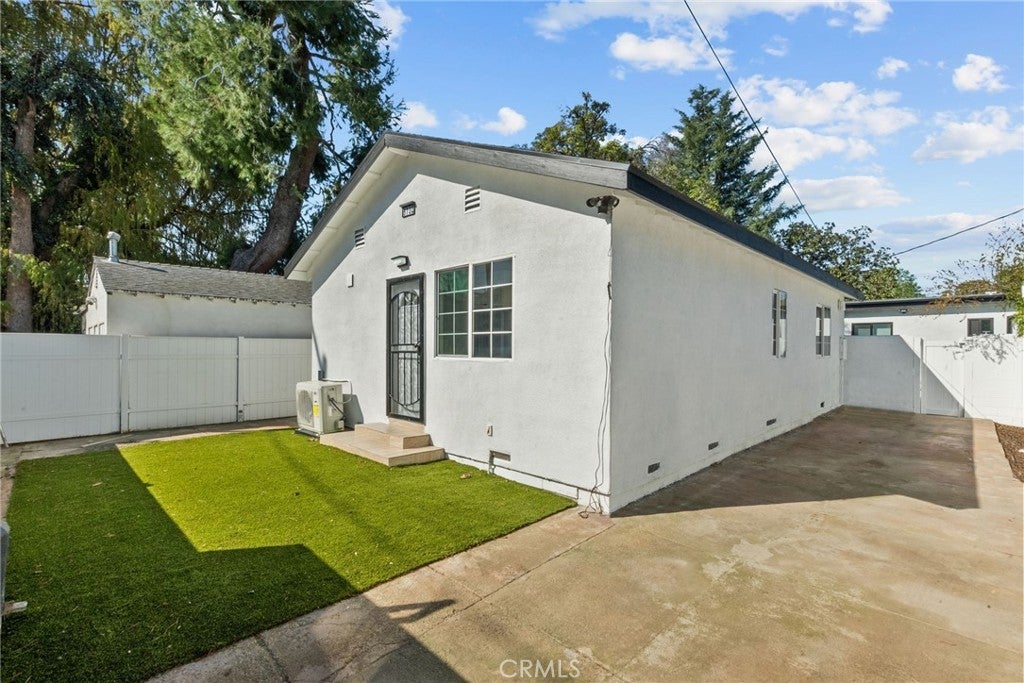 Photo of Listing #SR25064054