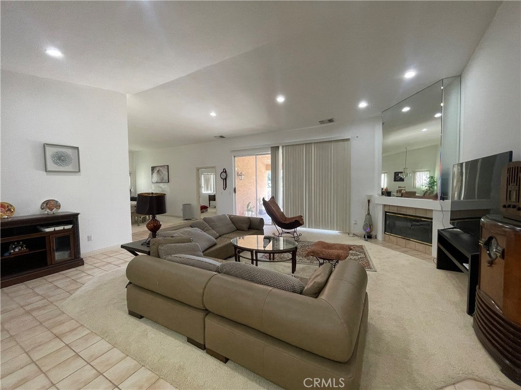 Photo of Listing #CV25064704