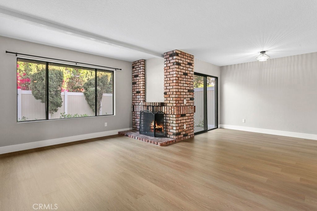 Photo of Listing #OC25039246