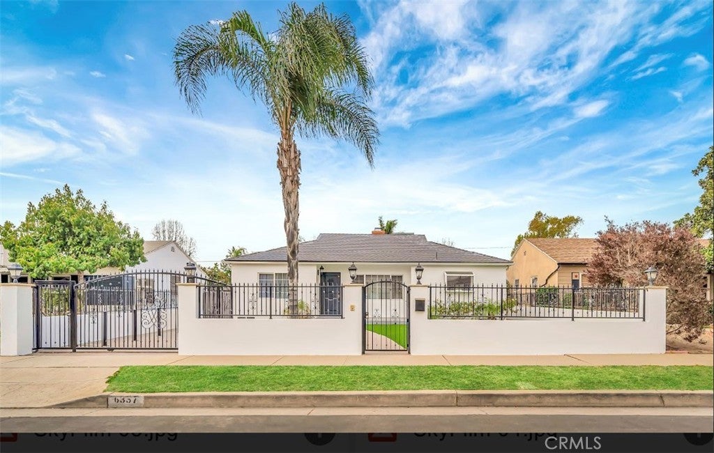 Photo of Listing #SR25065394