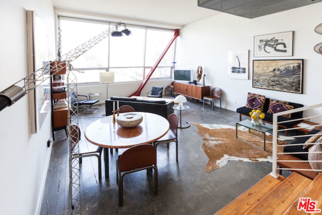 Photo of Listing #25516571