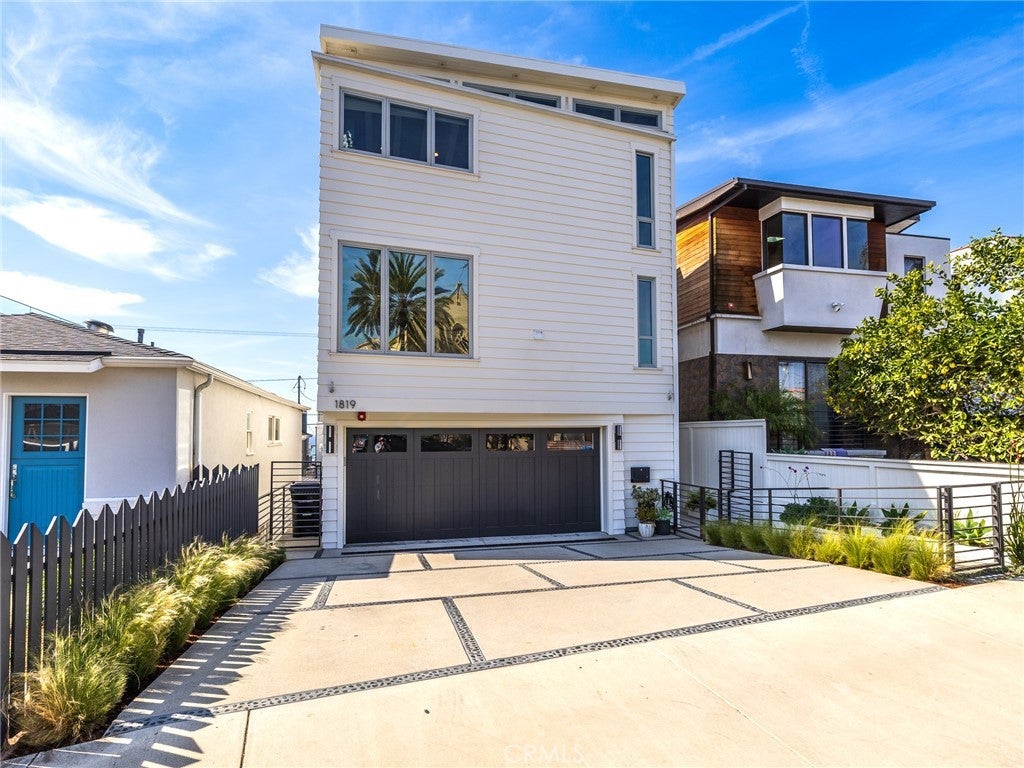 Photo of Listing #SB25066717