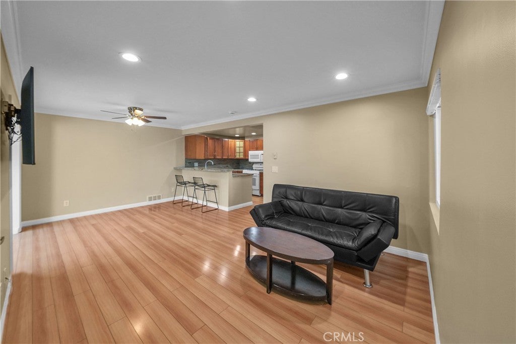 Photo of Listing #OC25067011