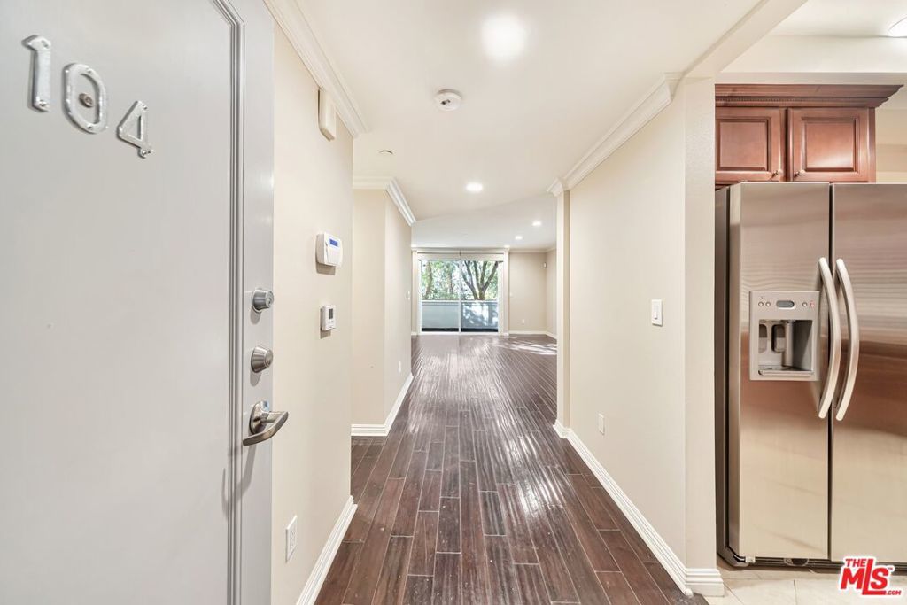 Photo of Listing #25515819