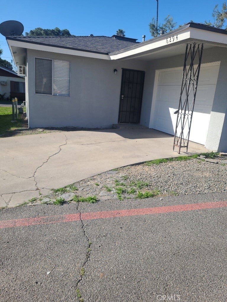 Photo of Listing #IV25067005