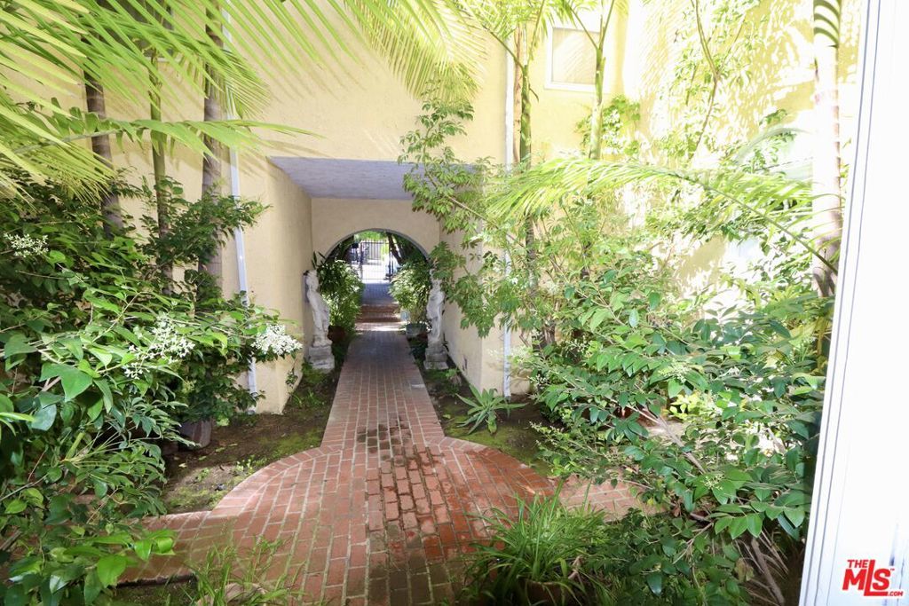 Photo of Listing #25517959