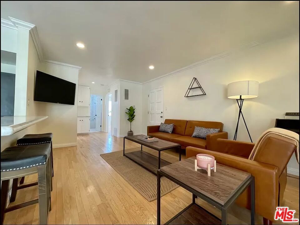 Photo of Listing #25518049