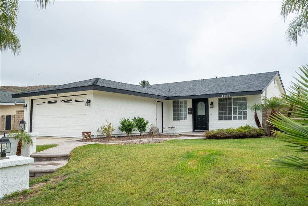 Photo of Listing #SR25068387