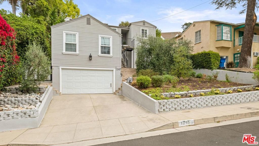 Photo of Listing #25517843