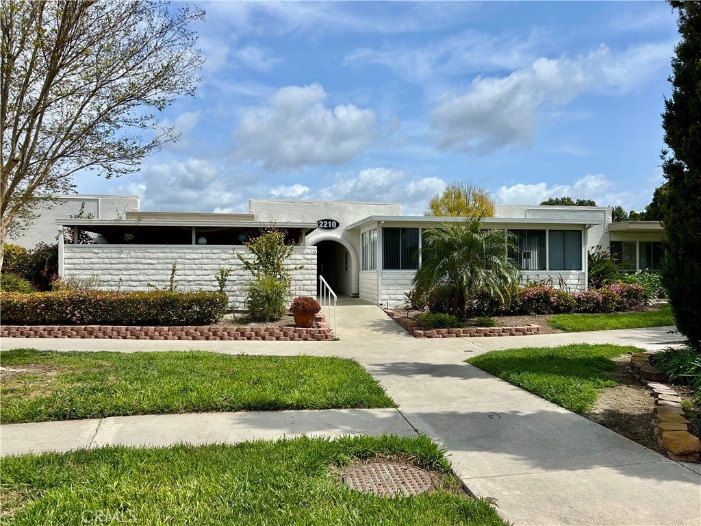 Photo of Listing #OC25065628