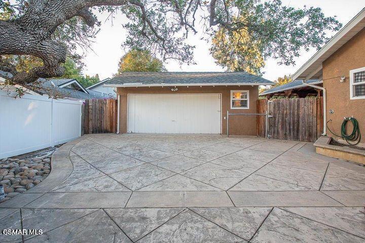 Photo of Listing #225001544