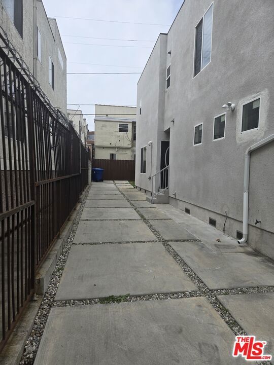 Photo of Listing #25518217