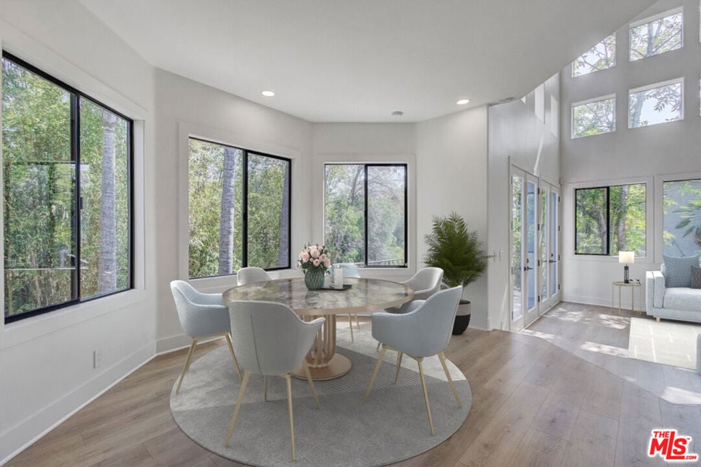 Photo of Listing #25518075