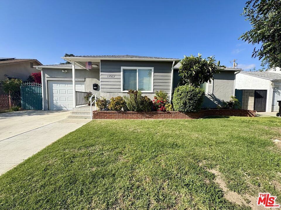 Photo of Listing #25516293