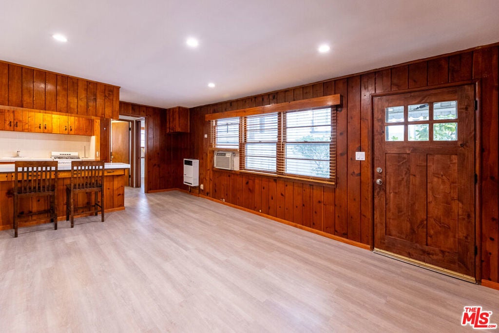 Photo of Listing #25518321