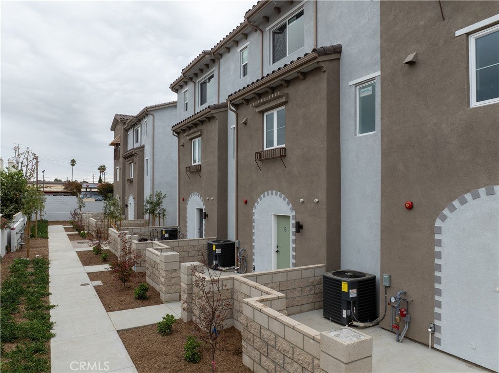 Photo of Listing #PW25070363