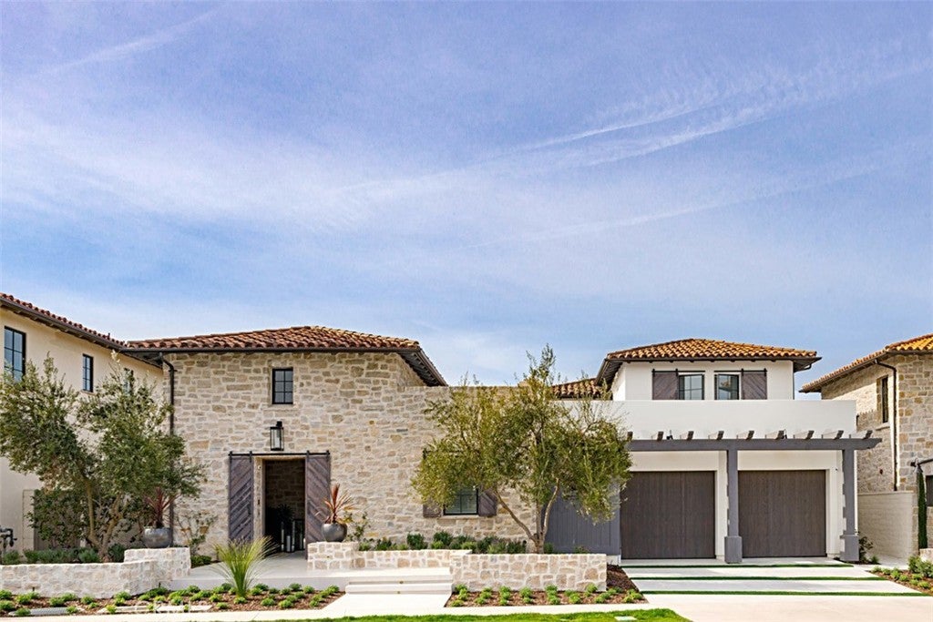 Photo of Listing #OC25070403