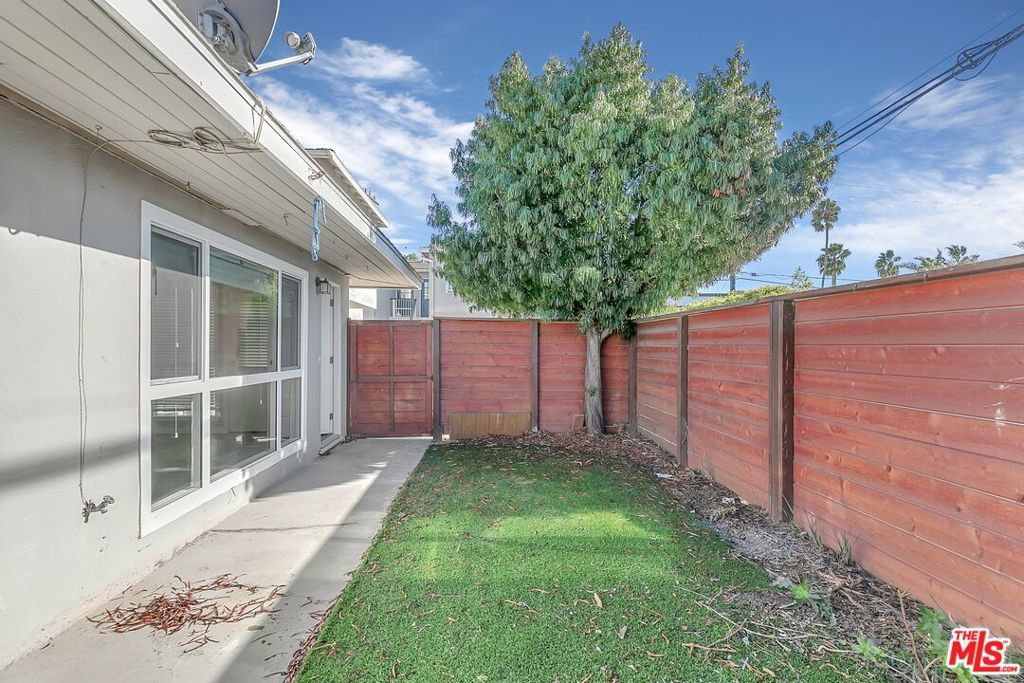 Photo of Listing #25513591